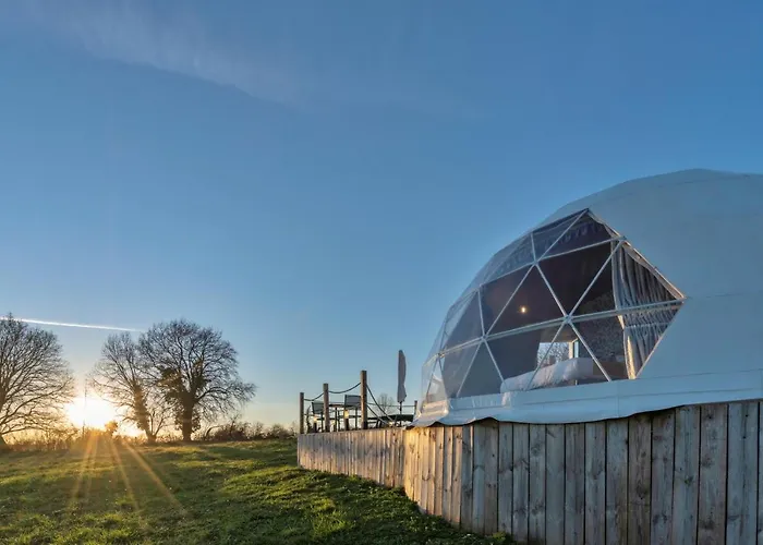 Luksusowy namiot Au Champ De L'insolite Miers