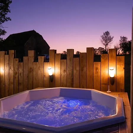 Au Champ De L'insolite