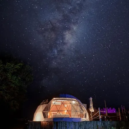 Au Champ De L'insolite Luxury tent
