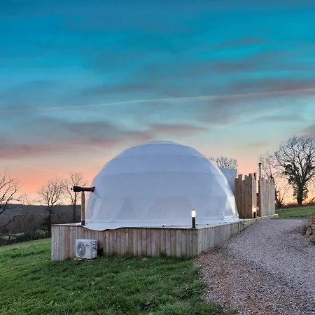 Luxury tent Au Champ De L'insolite