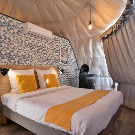 Au Champ De L'insolite Luxury tent