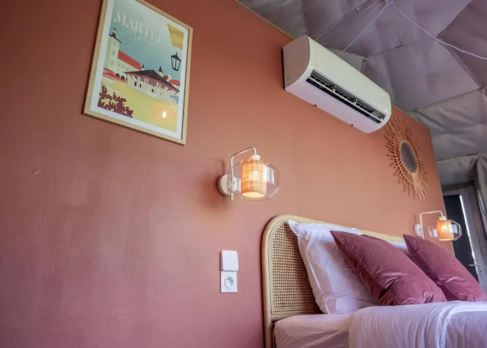 Au Champ De L'insolite Роскошный шатер *