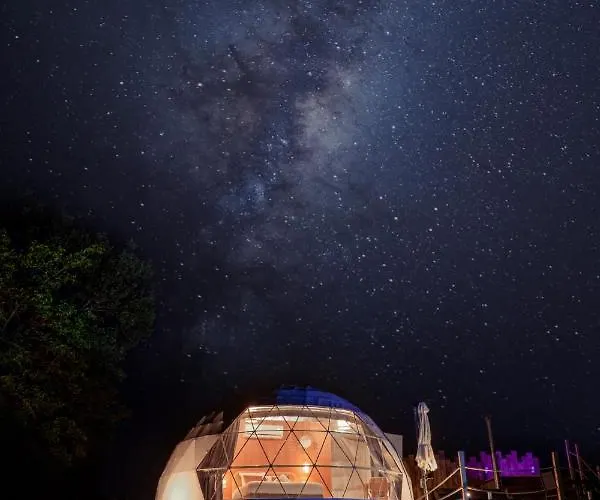 Au Champ De L'insolite Роскошный шатер