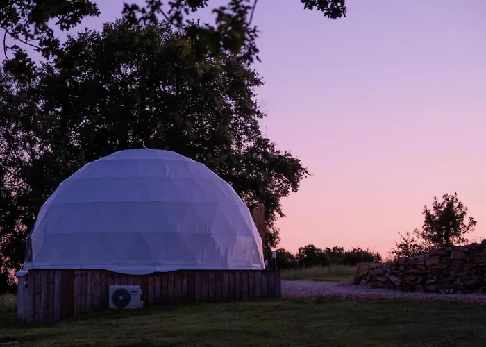 Роскошный шатер Au Champ De L'insolite *